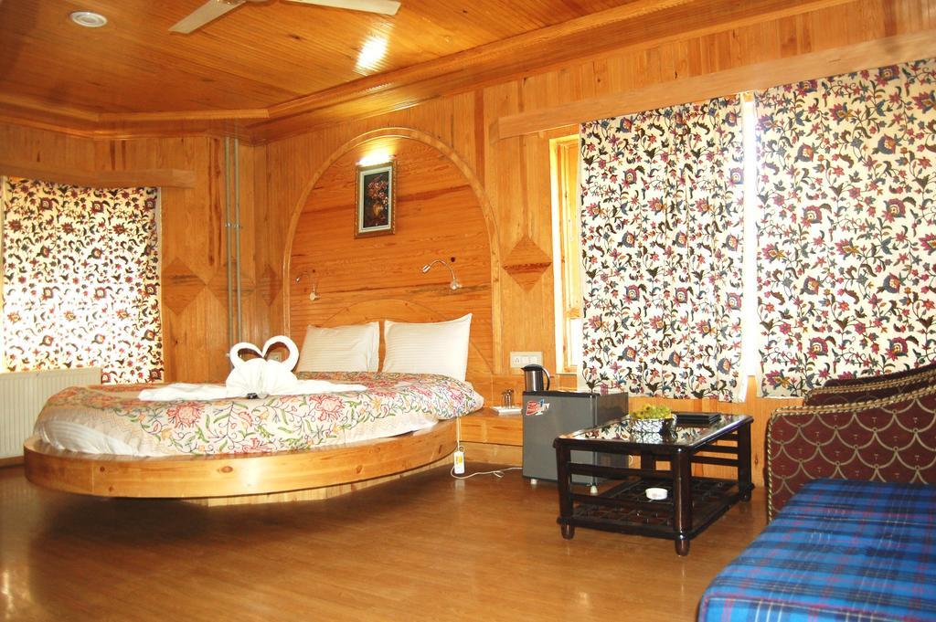 Hotel Paradise Inn Pahalgam Exterior photo
