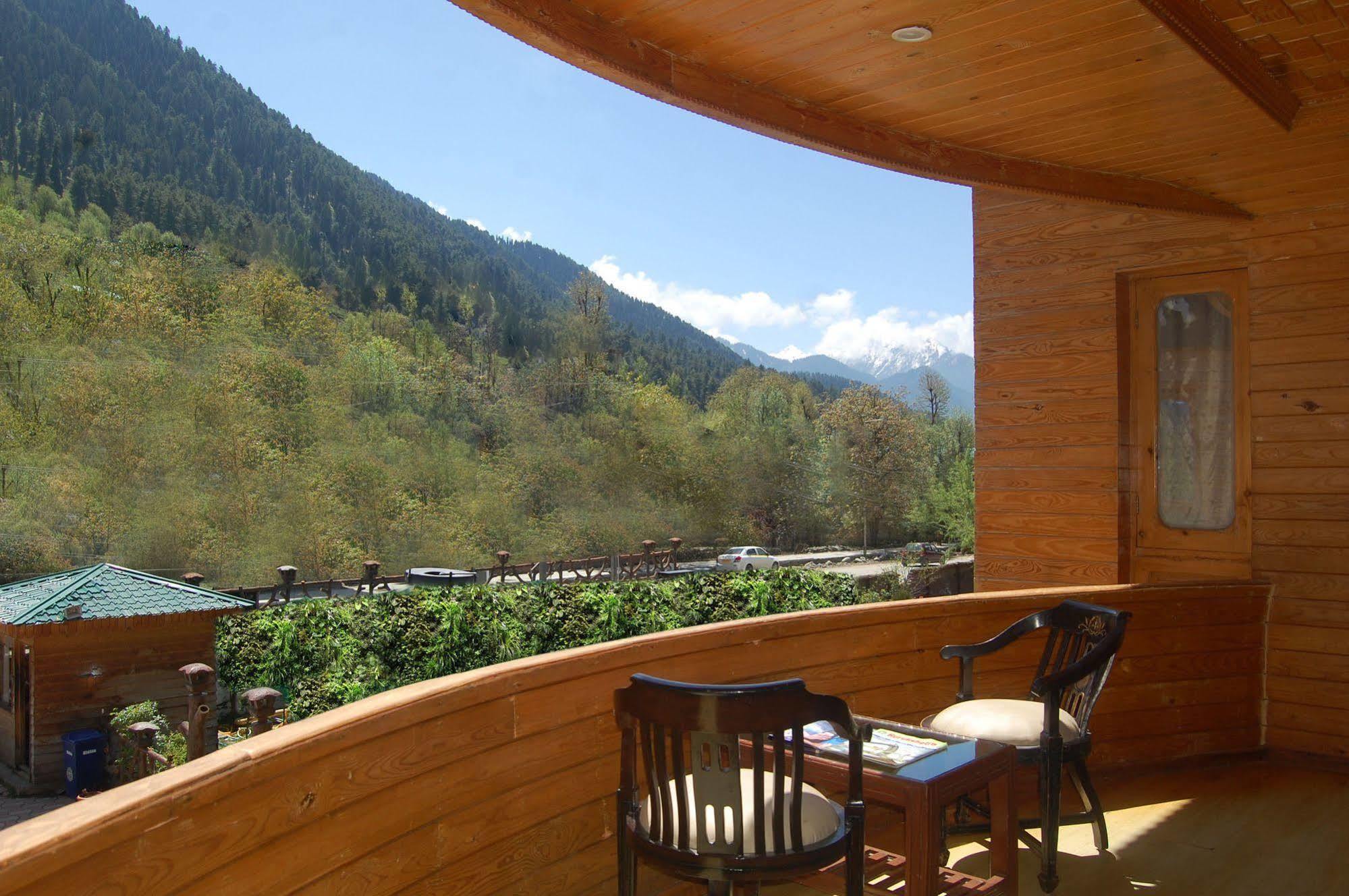 Hotel Paradise Inn Pahalgam Exterior photo